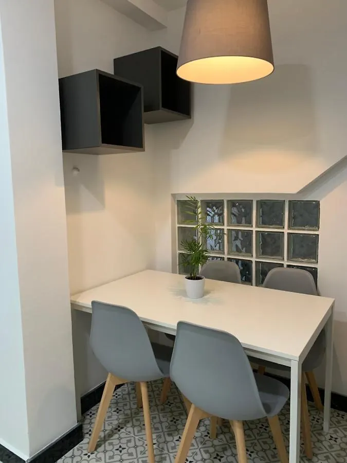 מאלגה Apartamento Casa Mari 0*,